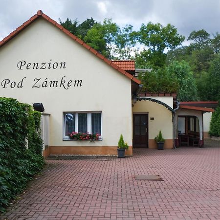 Penzion Pod Zamkem Pruhonice Bagian luar foto
